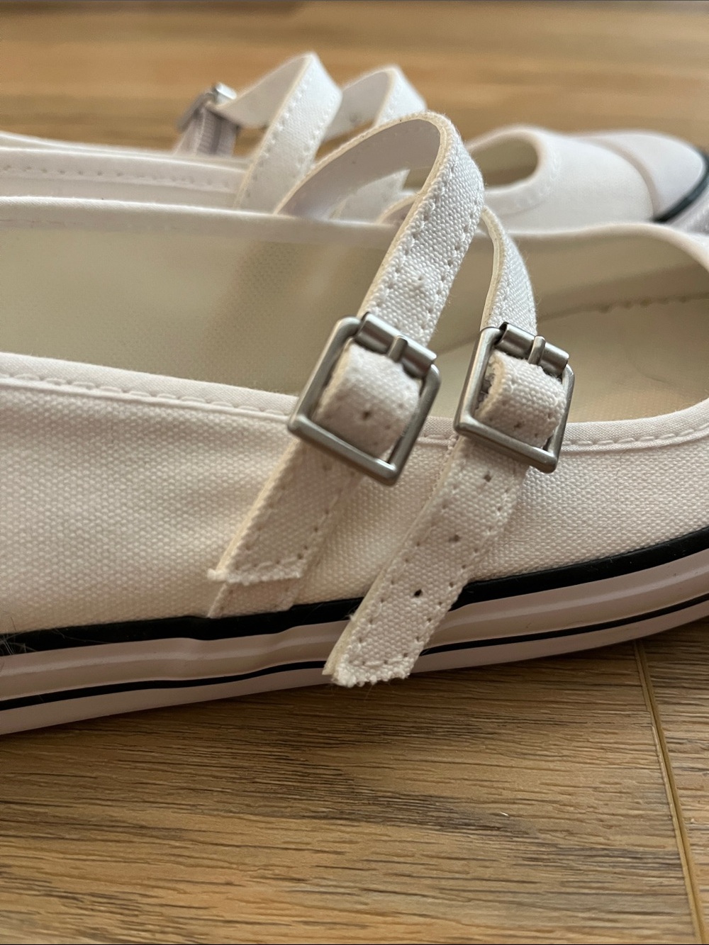 NWOT Converse Chuck Taylor All Star Dainty Mary Jane Shoes - Picture 6 of 9